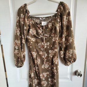 Olve Green Floral Over the Shoulder Long Sleeve Dress